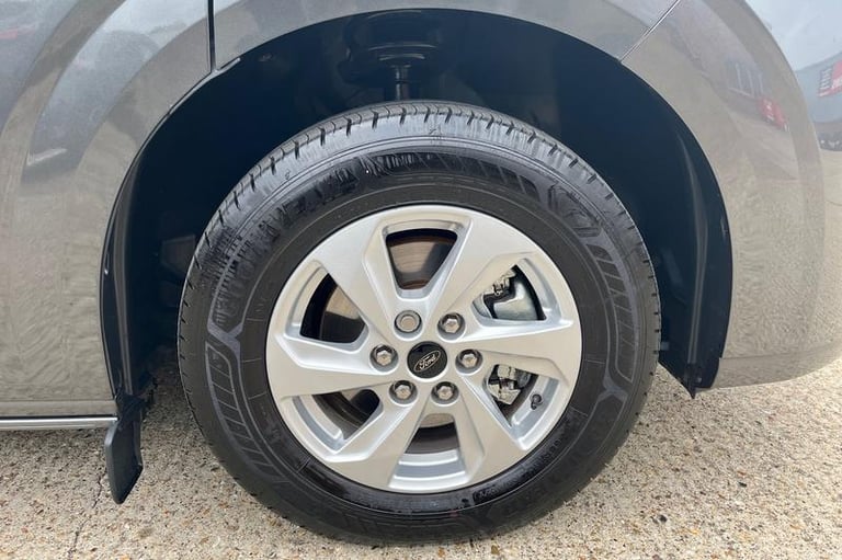 2025 Ford Transit Custom 2.5 PHEV 232ps H1 Double Cab Van Limited Auto PANEL VAN PETROL/ELECTRIC ...