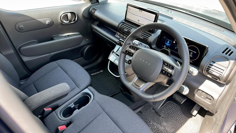 2025 Hyundai INSTER Long Range 49kWh 02 SUV 5dr Electric Auto (115 ps) HATCHBACK Electric Automatic