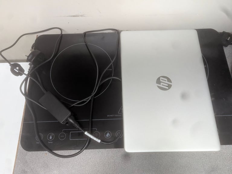 HP 15.6" Laptop i7, 8GB RAM, 512GB SSD