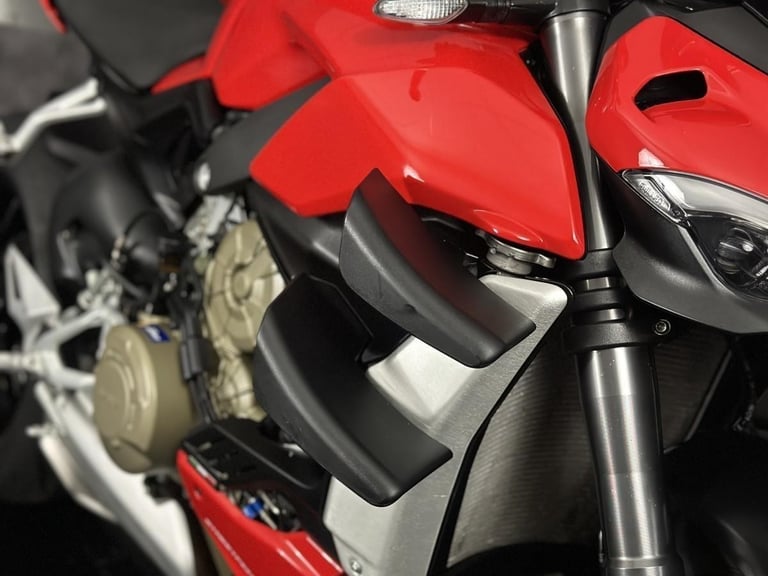 Ducati Streetfighter V4 2020