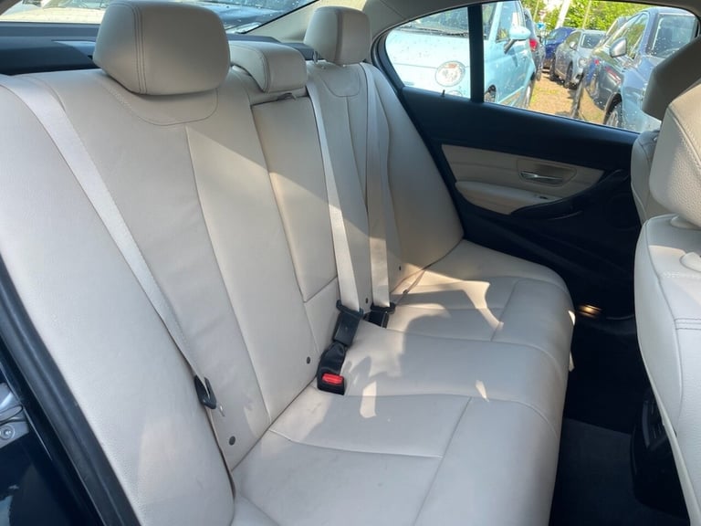 2015 BMW 3 Series 318d Luxury 4dr Step Auto SALOON DIESEL Automatic