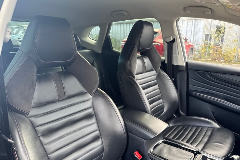 2023 MG MG HS 103408 Hatchback Automatic