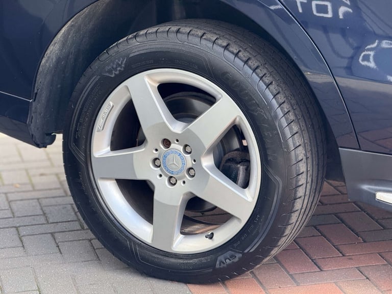 2013 Mercedes-Benz M Class 2.1 ML250 AMG Sport Bluetec Auto 4WD 5dr SUV Diesel Automatic