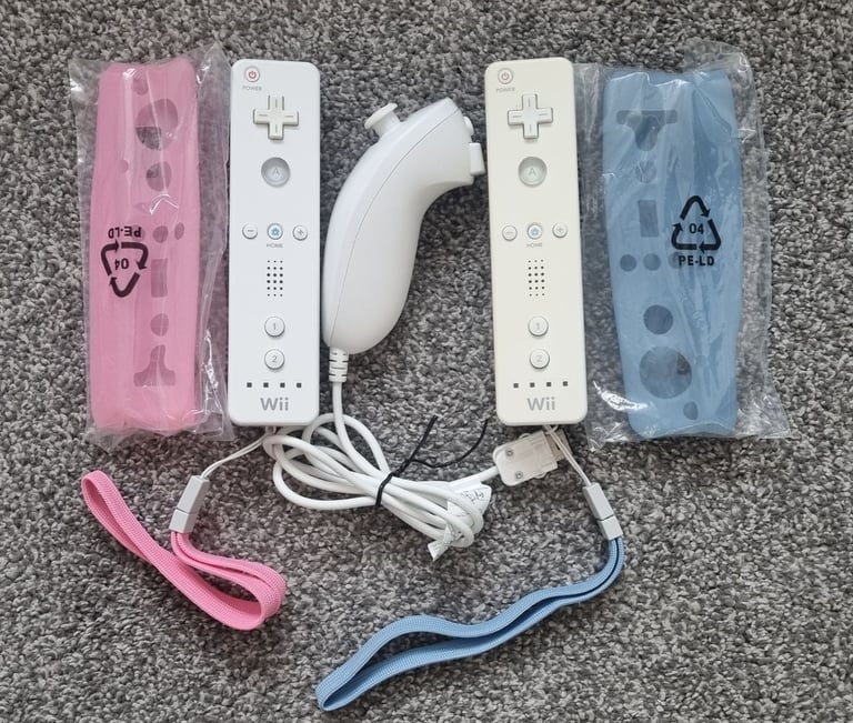 Wii + 6 games Inc mario kart & wii sports 