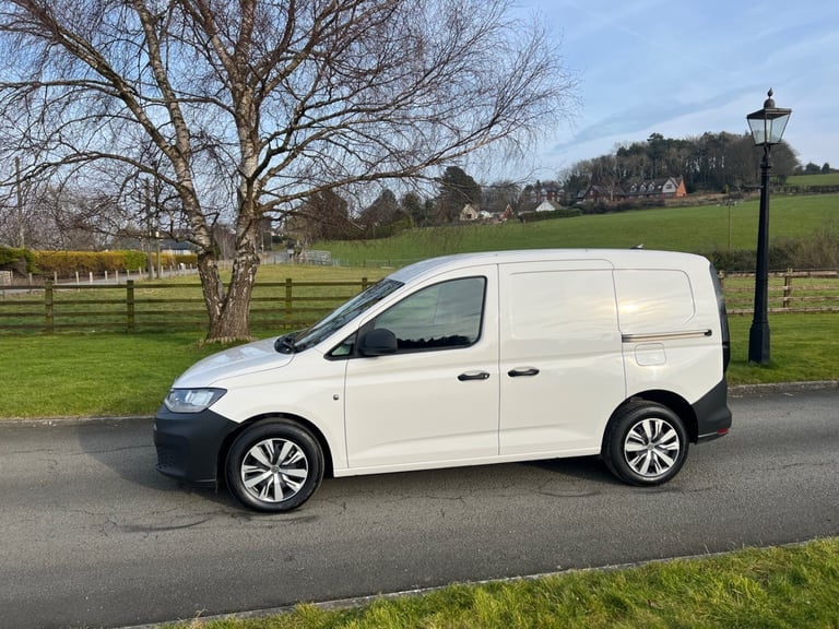 image for VOLKSWAGEN CADDY CARGO C20 2.0 TDI 102PS COMMERCE L1 SWB VAN 21 REG 52,900 MILES