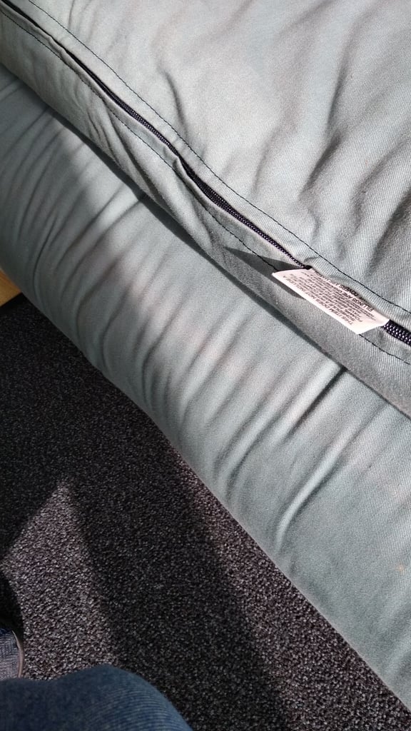 FREE DOUBLE FUTON 