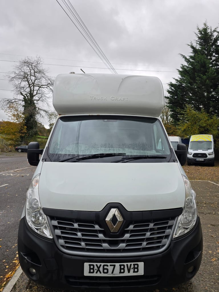 2017 Renault Master 2.3 DCI 145 LUTON CURTAIN SIDE TAIL LIFT CHASSIS CAB Diesel Manual
