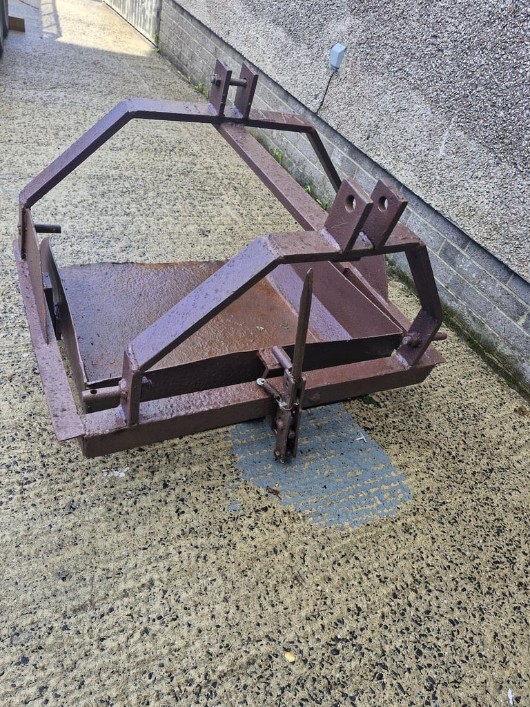 Earth scoop link box
