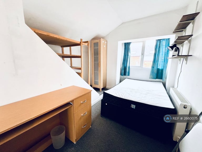 5 bedroom house in Oxford Street, Leamington Spa, CV32 (5 bed) (#2660075)