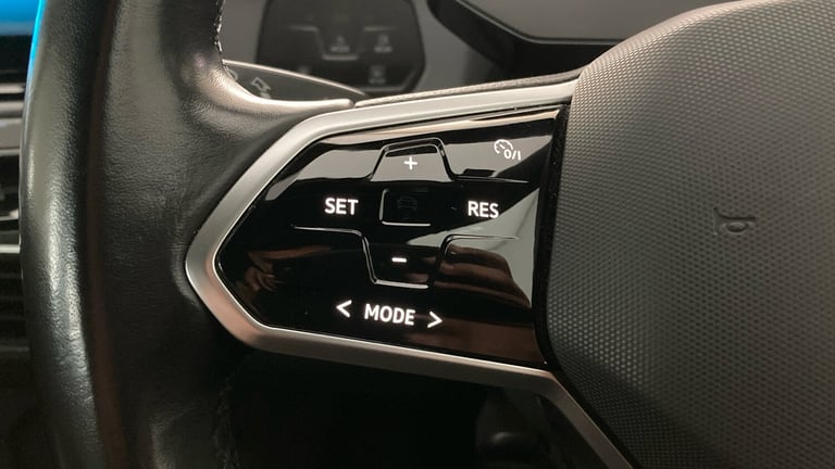 2020 Volkswagen ID.3 150kW Life Pro Performance 58kWh 5dr Auto Electric Hatchback Hatchback Elect...