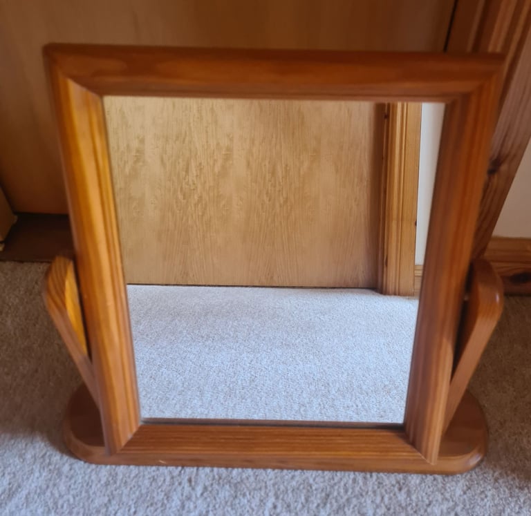 image for Pine mirror 