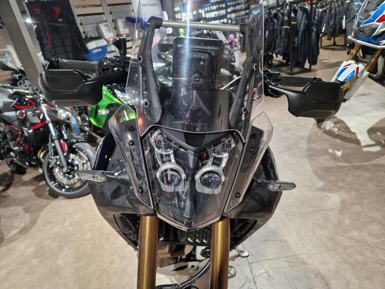 YAMAHA TENERE 700 WORLD RAID IN BLACK