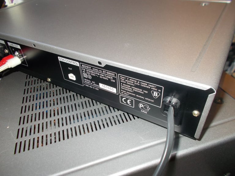 ST-SB920 QS ASM SILVER HIGH END FM AM RDS TUNER