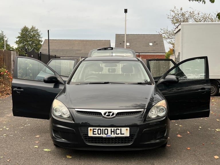 2010 Hyundai i30 1.6 CRDi Classic [2010] 5dr [90] HATCHBACK Diesel Manual