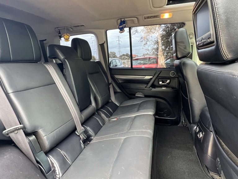 2010 Mitsubishi Shogun 3.2 DI-DC [197] Diamond 5dr Auto ESTATE DIESEL Automatic