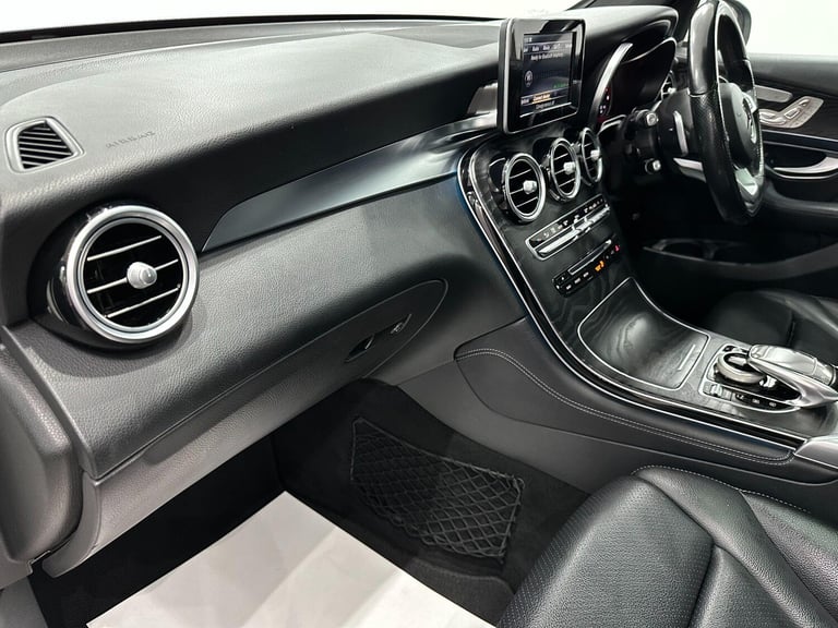 2016 Mercedes-Benz GLC 2.1 GLC220d AMG Line (Premium) SUV 5dr Diesel G-Tronic 4MATIC Euro 6 (s/s)...
