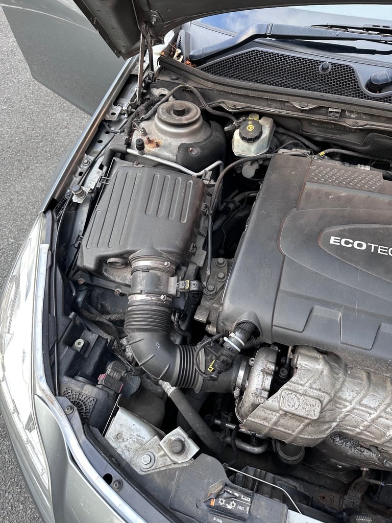 Vauxhall, INSIGNIA, Hatchback, 2013, Manual, 1956 (cc), 5 doors