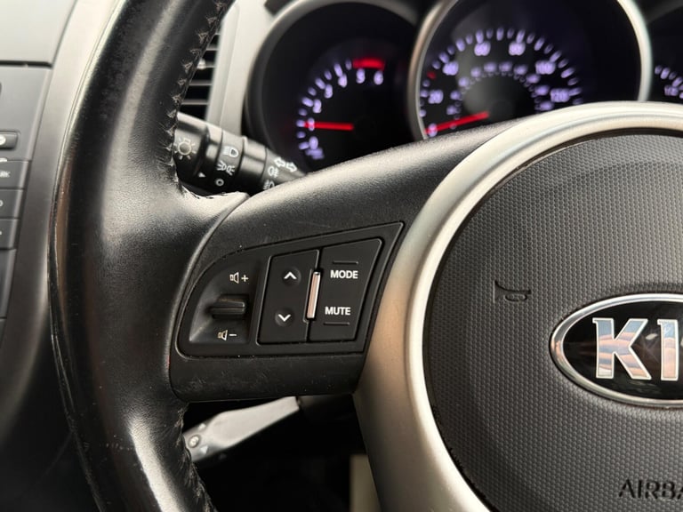 2013 Kia Soul 1.6 CRDi 2 Auto Euro 5 5dr HATCHBACK Diesel Automatic