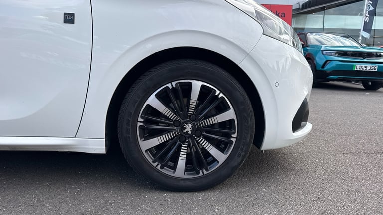 2019 Peugeot 208 1.2 PureTech Tech Edition Hatchback 5dr Petrol Manual Euro 6 (s/s) (82 ps) Hatch...