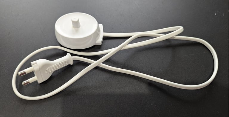 image for 2 x GENUINE BRAUN ORAL B CHARGER BASE FOR ELECTRIC TOOTHBRUSH WHITE TYPE 3757