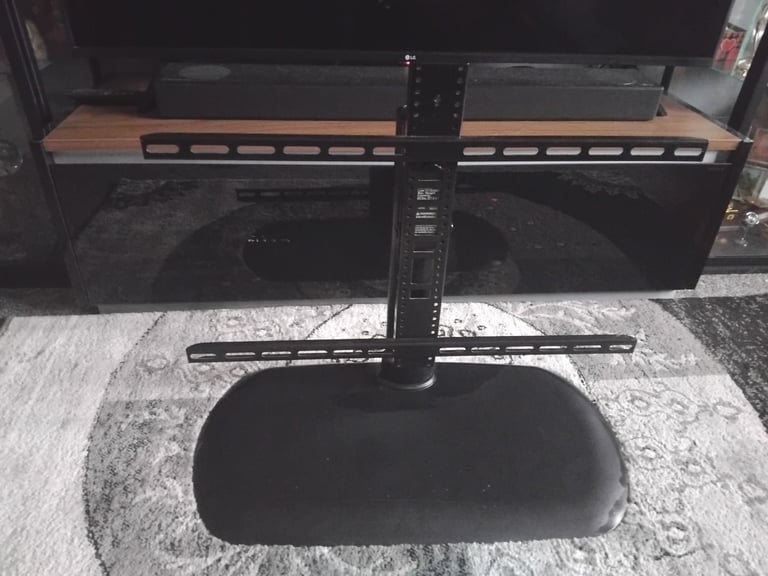 SANUS VUEPOINT FTVS1 TV STAND