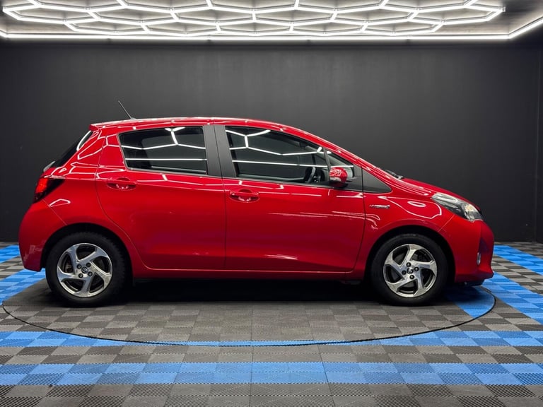 2015 Toyota Yaris 1.5 Hybrid Icon 5dr CVT HATCHBACK PETROL/ELECTRIC Automatic