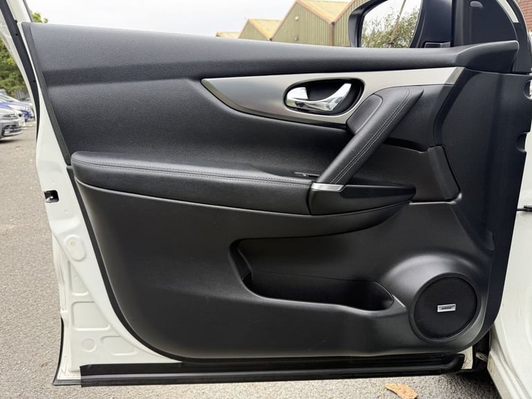 2018 Nissan Qashqai 1.5 dCi Tekna 5dr HATCHBACK PETROL Manual
