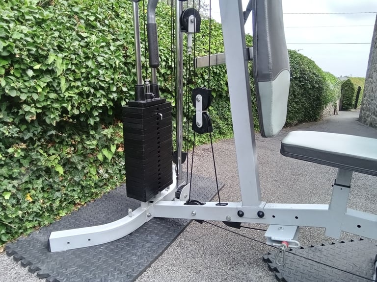 York G560 Multi Gym and Accessories with 100Kg Steel Stack Load