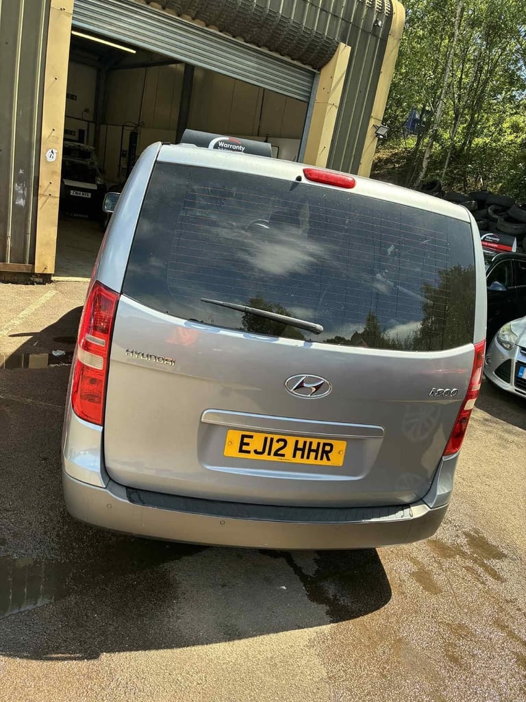2012 Hyundai i800 2.5 CRDi Style 5dr Auto MPV Diesel Automatic