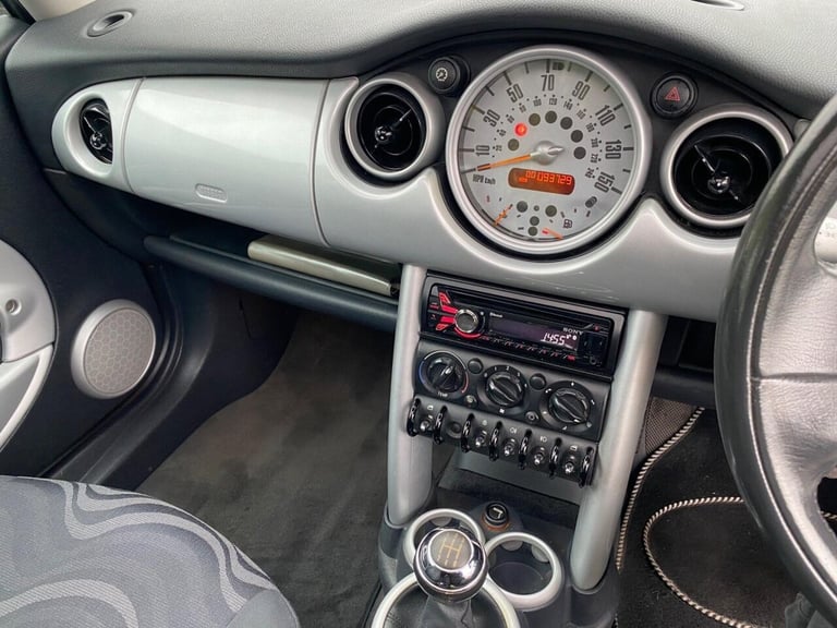 2002 MINI Hatch 1.6 One 3dr HATCHBACK PETROL Manual
