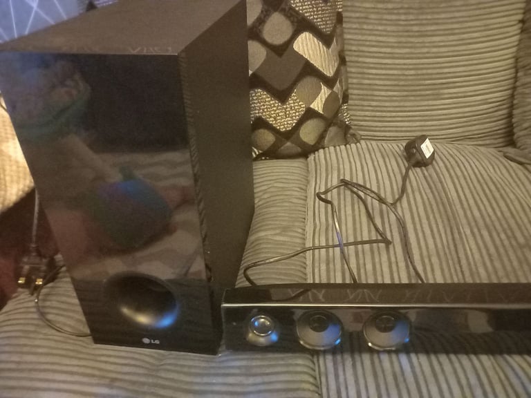 Lg sound bar with sub woofer