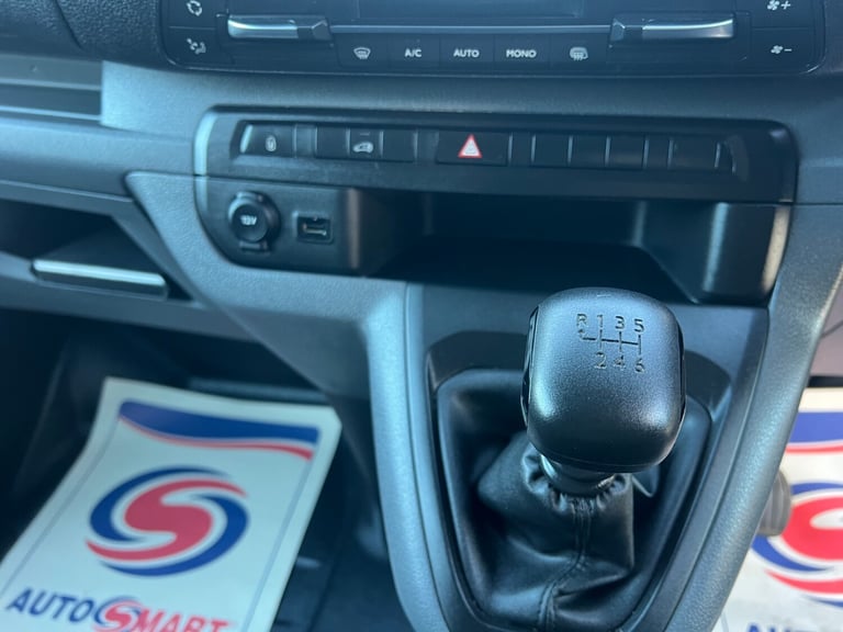 2021 Vauxhall Vivaro 2900 1.5d 100PS Dynamic H1 Van PANEL VAN Diesel Manual