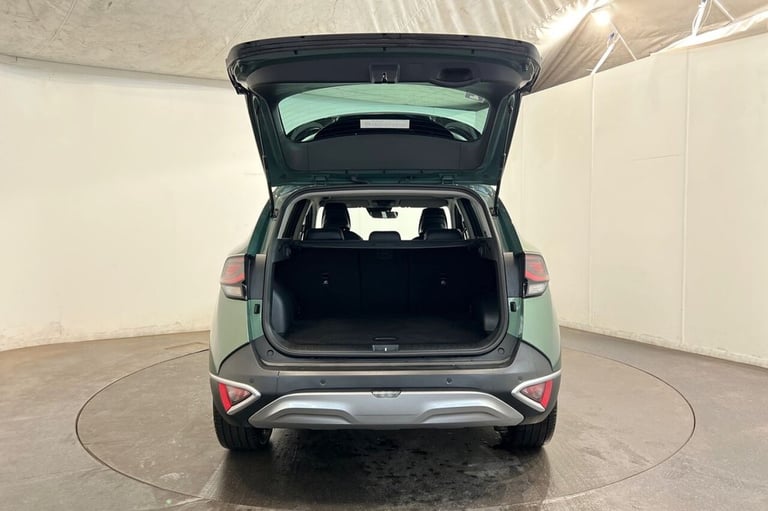 2023 73 KIA SPORTAGE 1.6 T-GDI 13.8KWH 3 SUV 5DR PETROL PLUG-IN HYBRID AUTO AWD 