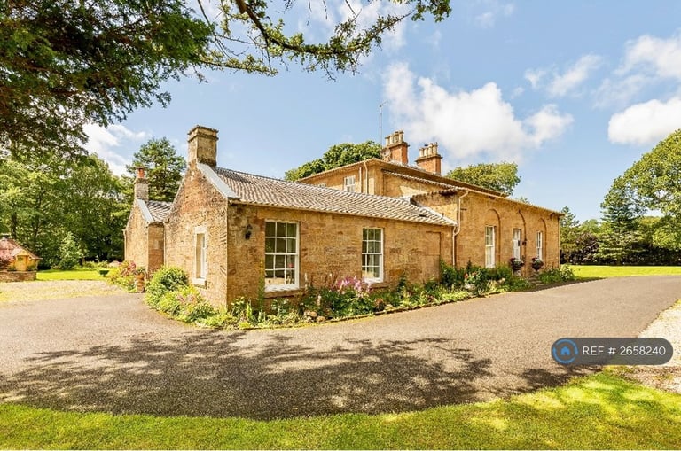 image for 3 bedroom house in St Johns Cottage, Maybole, KA19 (3 bed) (#2658240)