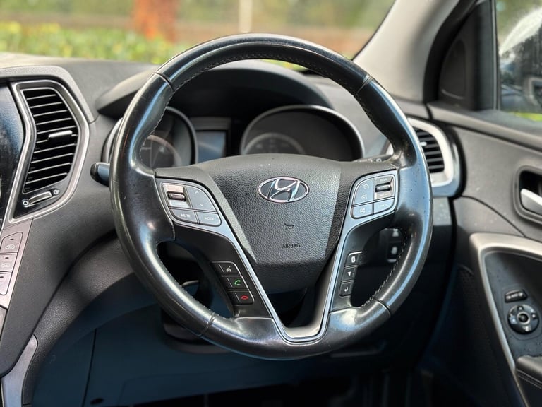 2015 Hyundai Santa Fe 2.2 CRDi Premium 4WD Euro 5 5dr (7 seat) ESTATE Diesel Manual