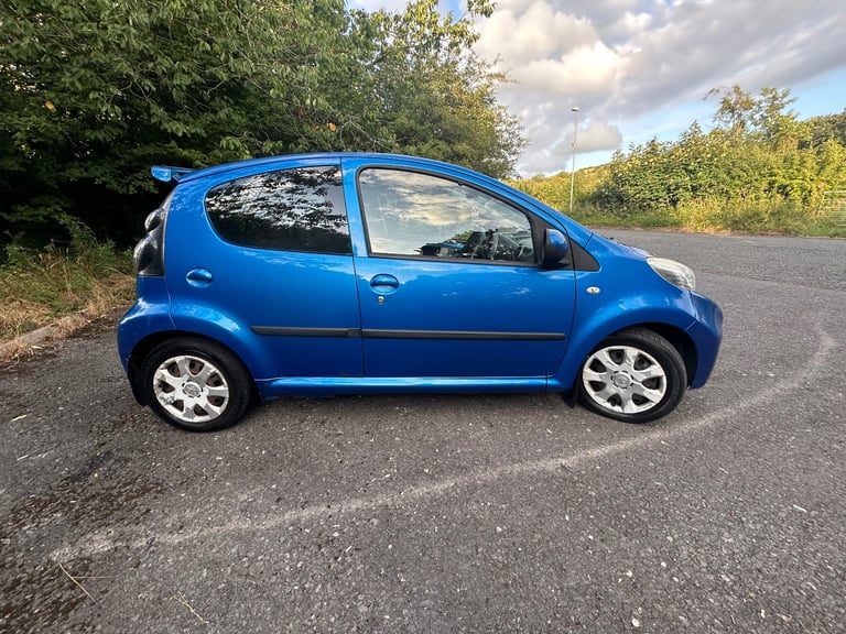 Peugeot, 107, Hatchback, 2010, Manual, 998 (cc), 5 doors