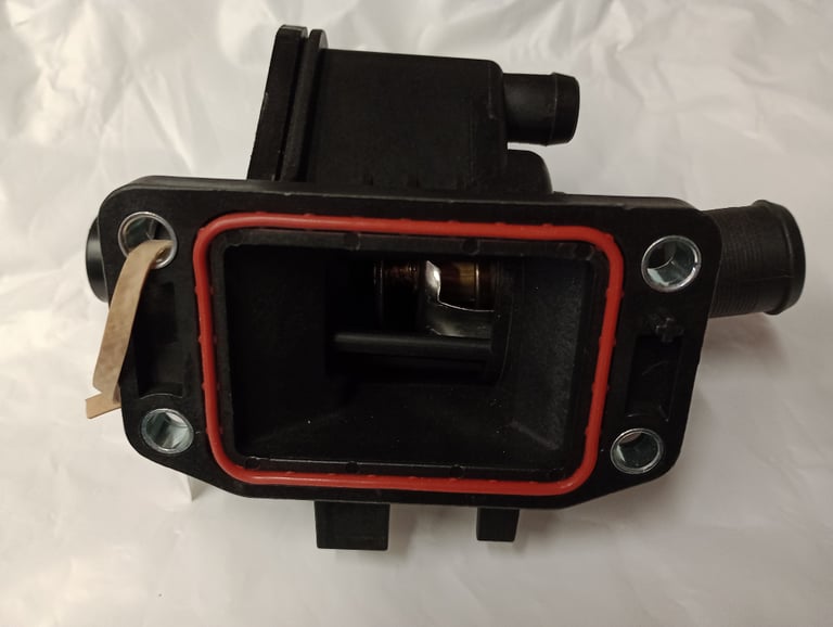 FORD FOCUS 1.6 TDCI THERMOSTAT NEW