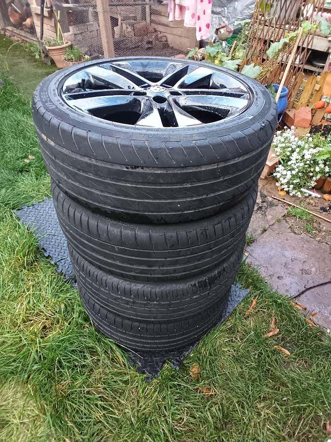 VAUXHALL 18" ALLOYS WHEELS & TIRES Gloss Black 5x105 pcd 