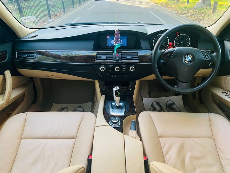 BMW 5 SERIES AUTOMATIC 2.5 PETROL YEAR 2009, VERY LOW MILEAGE 35000, 1 YEAR MOT, MINT CONDITION