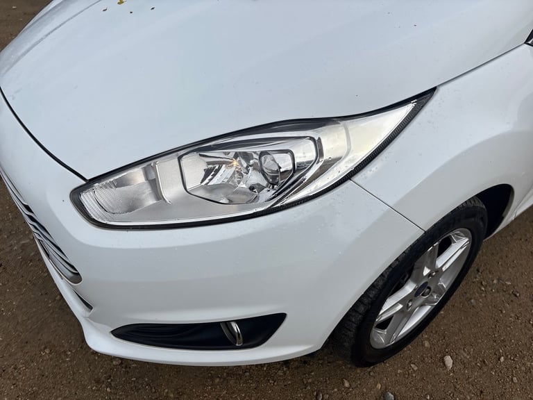 2013 Ford Fiesta 1.25 82 Zetec 5dr Hatchback PETROL Manual