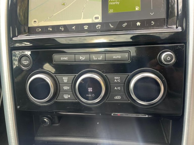 2020 Land Rover Discovery 3.0 SD V6 HSE SUV 5dr Diesel Auto 4WD Euro 6 (s/s) (306 ps) 7 SEATER Au...