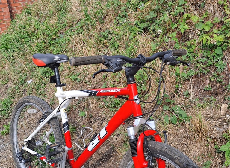 GT Aggressor aluminium frame bike 