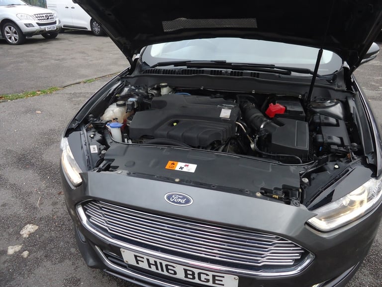 2016 Ford Mondeo 2.0 TDCi Titanium 5dr HATCHBACK Diesel Manual