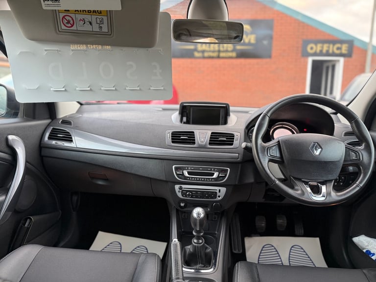 2016 Renault Megane 1.5 dCi Dynamique Nav 5dr HATCHBACK Diesel Manual