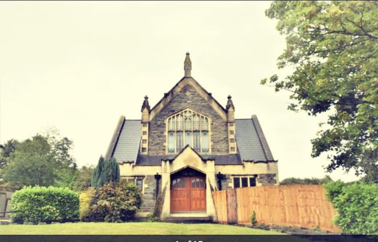 All bills included, high spec flat with garden and parking