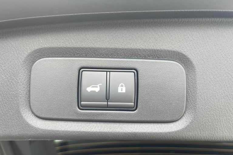 2025 Nissan Qashqai 1.3 DiG-T MH Tekna 5dr Manual Hatchback Petrol Manual