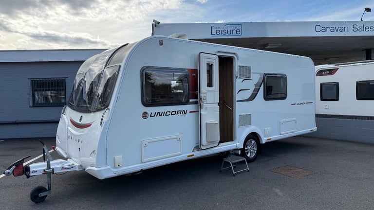 image for 2017 BAILEY UNICORN VALENCIA, 4 BERTH CARAVAN ALDE, A/C, WITH A FIXED BED