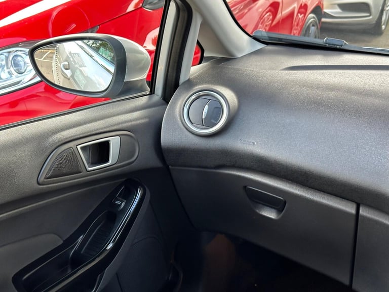 2014 Ford Fiesta 1.0T EcoBoost Titanium X Euro 5 (s/s) 5dr HATCHBACK Petrol Manual