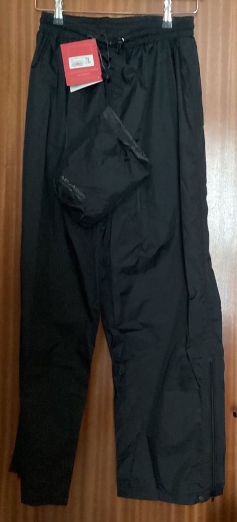 image for  BNWT Women's Black Craghoppers Aquadry Packable Over-trousers 