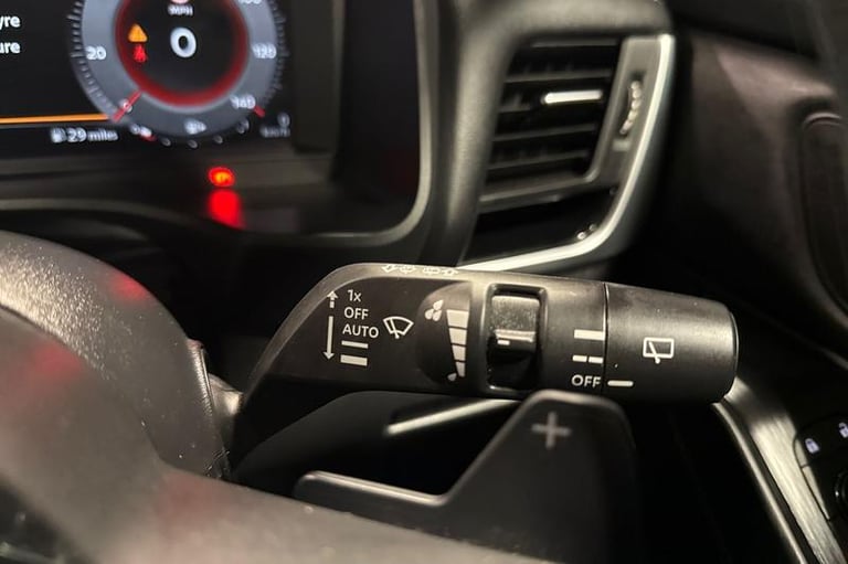 2023 Nissan Qashqai 1.3 DIG-T MHEV N-Connecta SUV 5dr Petrol Hybrid XTRON Euro 6 (s/s) (158 ps) S...